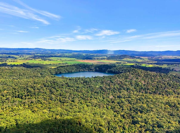 239 Winfield Road, Lake Eacham, Qld 4884