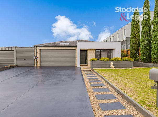 9 Gabriel Grove, Darley, Vic 3340