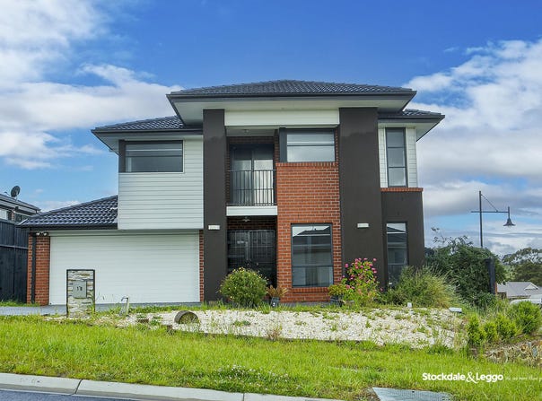 18 Summerhill Drive, Pakenham, Vic 3810