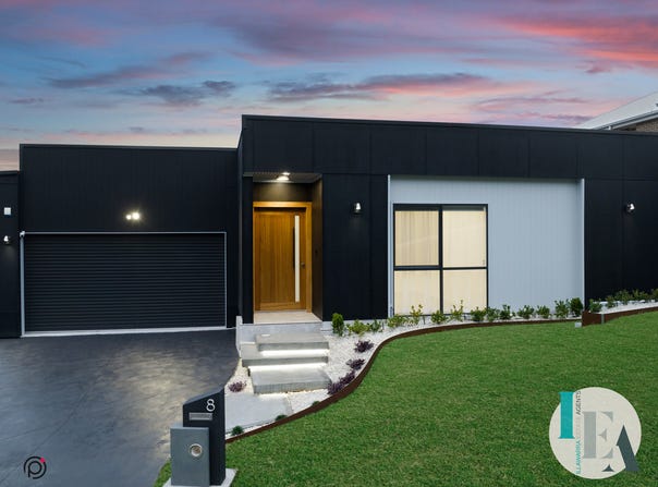 8 Horseshoe Circuit, Calderwood, NSW 2527