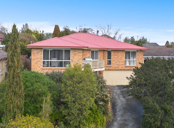 6 Dengate Crescent, Moss Vale, NSW 2577