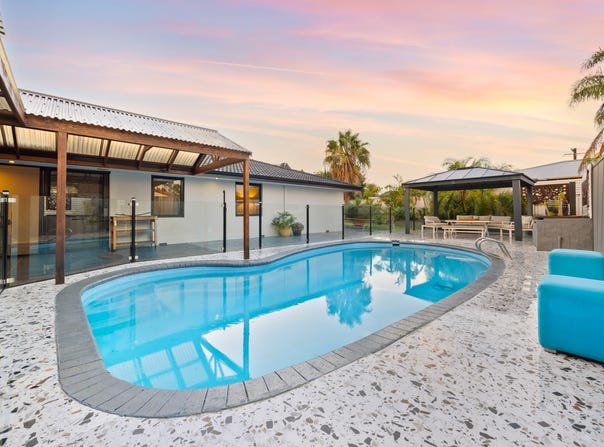 54 Sporing Way, Hillarys, WA 6025