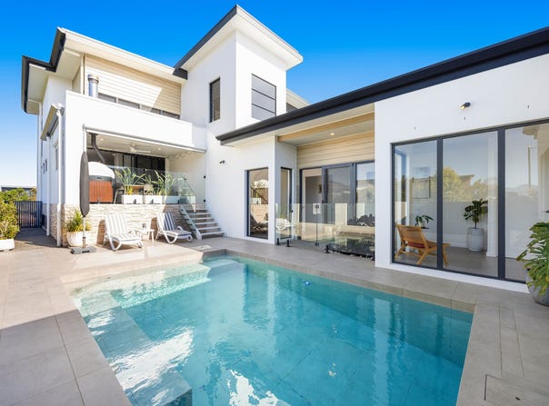 9 Harbourlights Way, Pelican Waters, Qld 4551