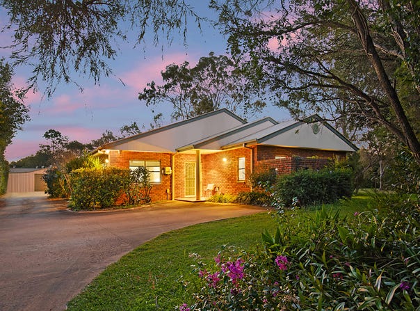 29 Scrub Road, Carindale, Qld 4152