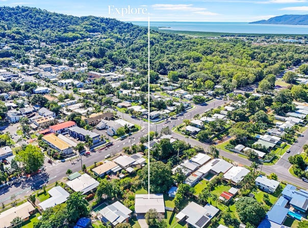 8 Compass Close, Edge Hill, Qld 4870