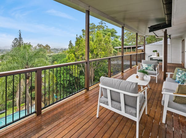 3 Plucks Road, Arana Hills, Qld 4054