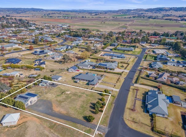 13 Ridgeview Close, White Rock, NSW 2795