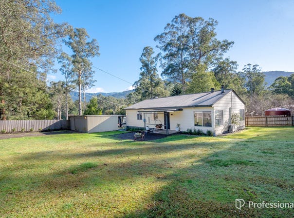 6 Brahams Road, East Warburton, Vic 3799