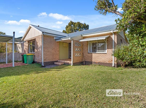 11 Boyalla Street, Carey Park, WA 6230