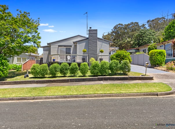 25 Fifth Street, Eildon, Vic 3713