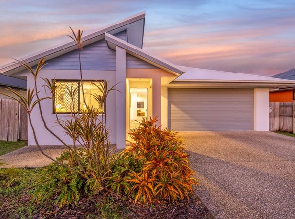 35 Wakeboard Circuit, Kelso, Qld 4815