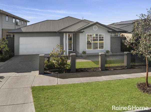 5 President Road, Sunbury, Vic 3429