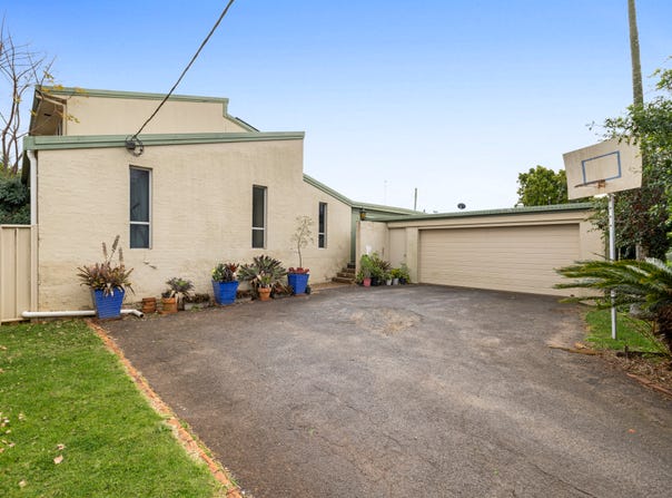 59 Hoepper Street, Kearneys Spring, Qld 4350