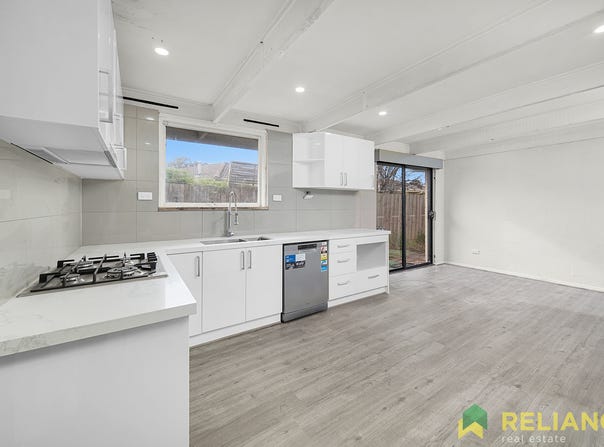 20 Eyre Street, Melton South, Vic 3338