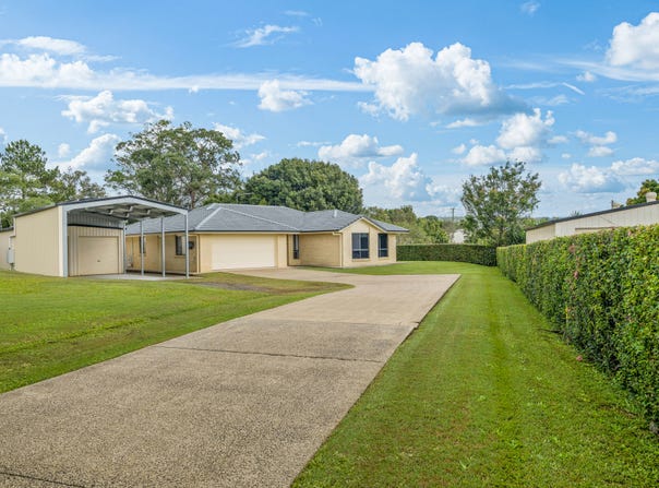 18 Toriana Place, Beerwah, Qld 4519