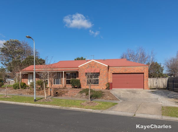 10 Kimberly Court, Berwick, Vic 3806