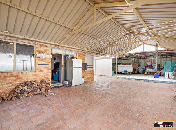 10 Parakeela Grove, Maddington, WA 6109