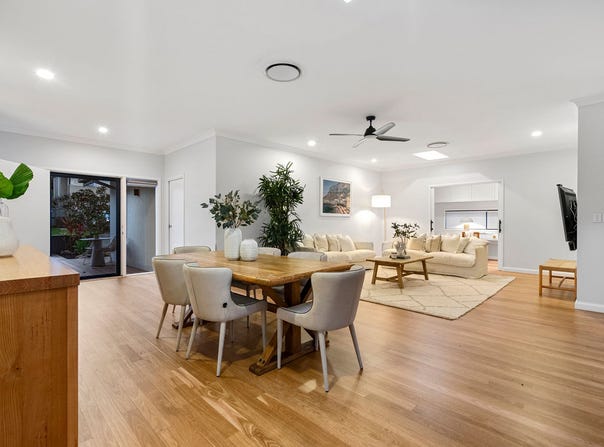 19 Yarra Road, Wakerley, Qld 4154