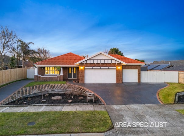 22 Livingstone Boulevard, Pakenham, Vic 3810