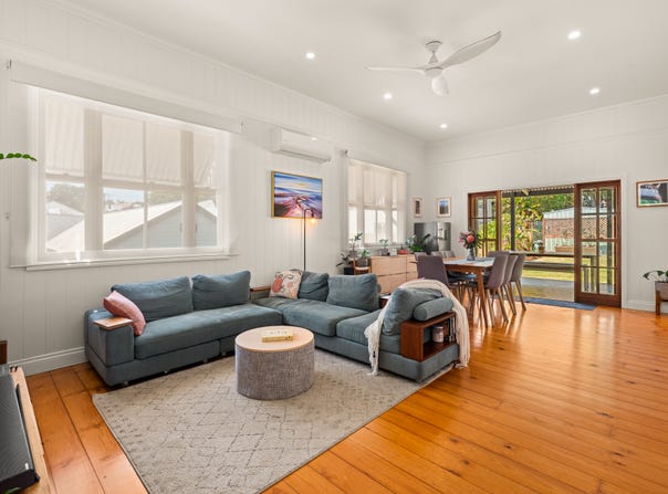 10 Haig Road, Milton, Qld 4064
