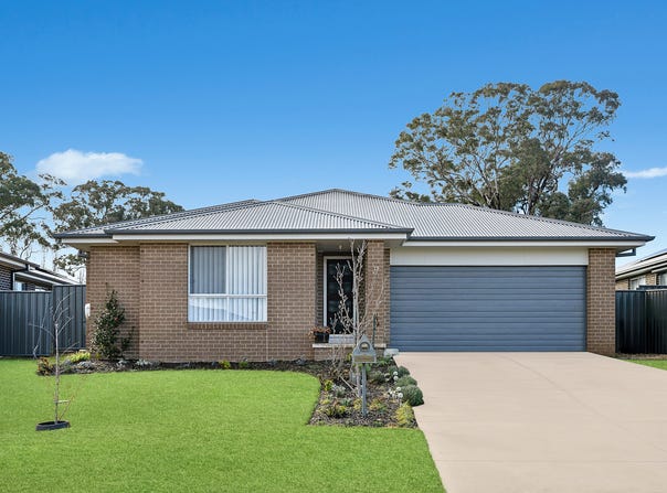 13 Haywood Drive, Orange, NSW 2800