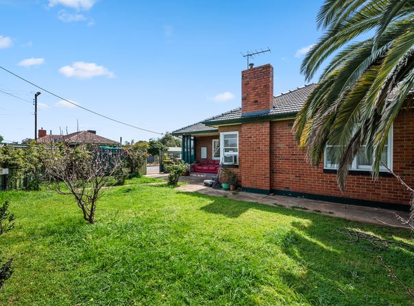 23 Celtic Avenue, Clovelly Park, SA 5042