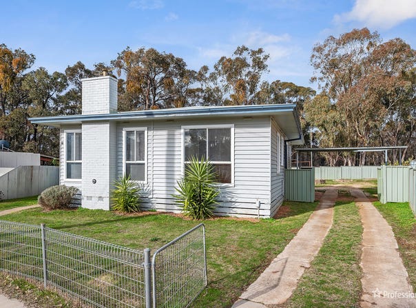 26 Porter Avenue, Maryborough, Vic 3465