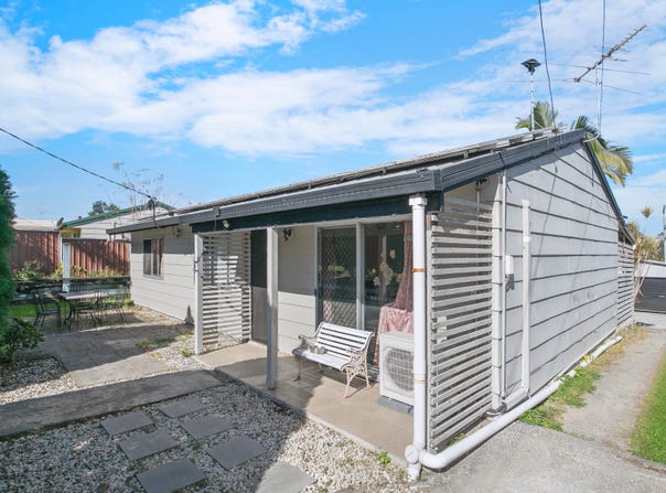 24 Clarendon Avenue, Bethania, Qld 4205