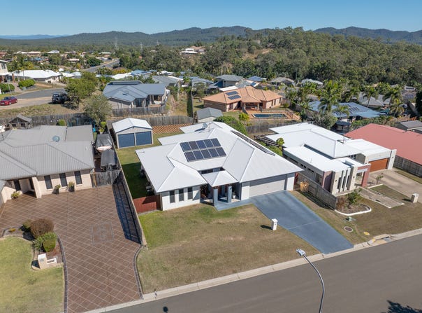 18 Clarendon Street, Clinton, Qld 4680