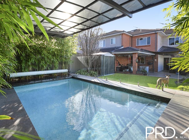 17a Edinburgh Drive, Revesby Heights, NSW 2212