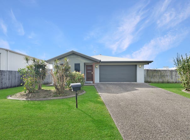 15 Hocking Crescent, Marian, Qld 4753