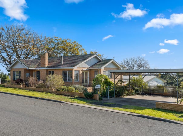 38 Bolivar Street, Terang, Vic 3264