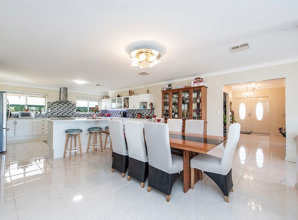 79 Albany Drive, Dawesville, WA 6211