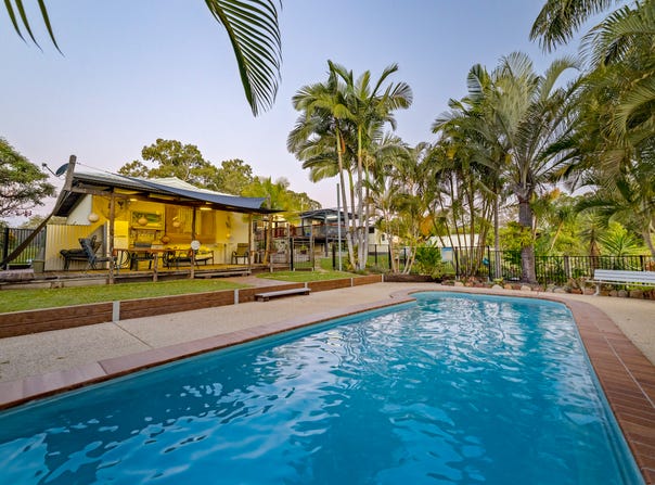 74 Exhibition Road, Southside, Qld 4570