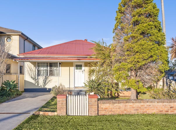 12 George Street, Towradgi, NSW 2518