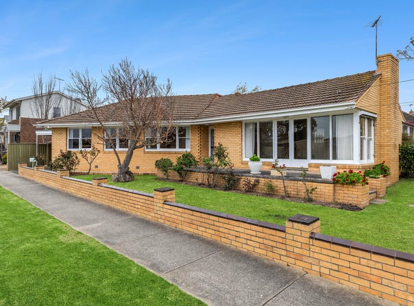 30-32 Brewongle Avenue, Hamlyn Heights, Vic 3215
