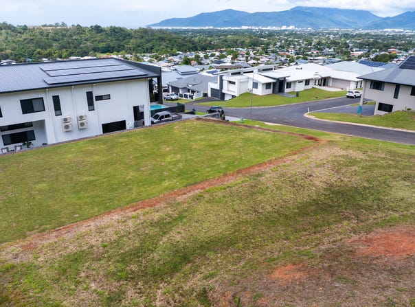 36 Emperor Street, Kanimbla, Qld 4870