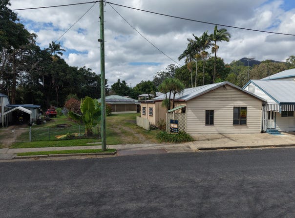 5 Zahmel St, Finch Hatton, Qld 4756