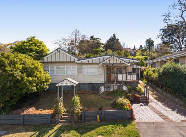 1A Curzon Street, Mount Lofty, Qld 4350