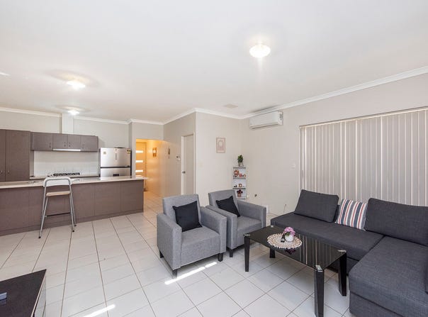 62B Amherst Road, Canning Vale, WA 6155
