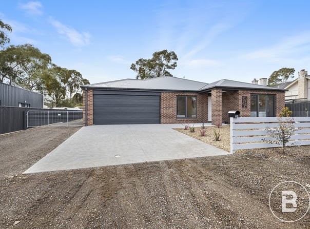 16 High Street, Avoca, Vic 3467