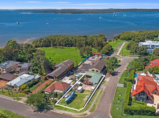 100 Woodlands Road, Taren Point, NSW 2229