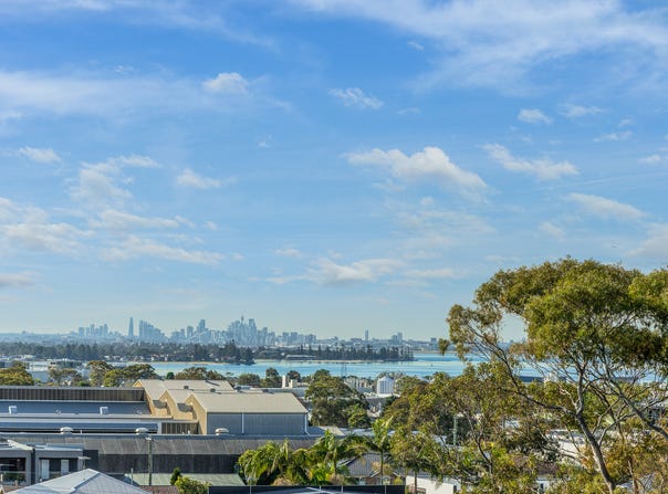 301/128 Willarong Road, Caringbah, NSW 2229