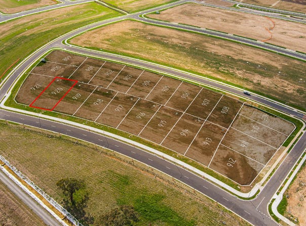 60 Brooklands Circuit, Goulburn, NSW 2580