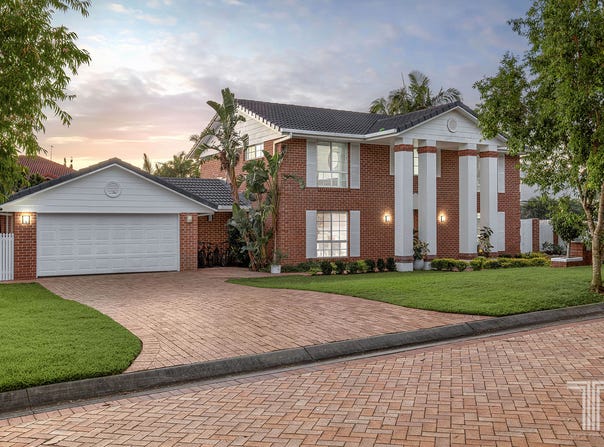 12 Troon Place, Carindale, Qld 4152