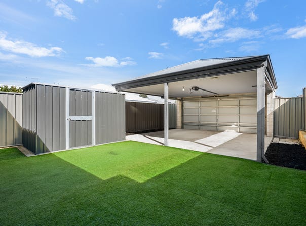 112 Lambeth Circle, Wellard, WA 6170