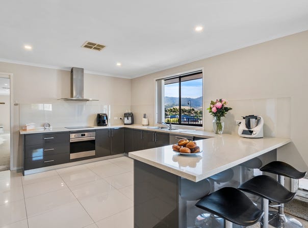 5 Glenfern Street, Howrah, Tas 7018