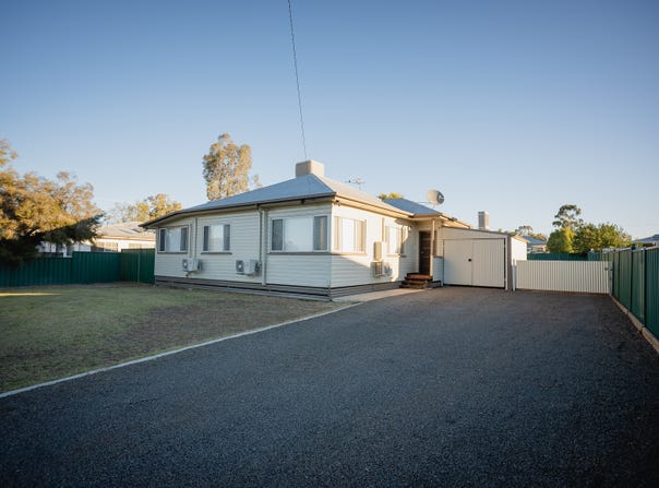 17 Crawford Street, Roma, Qld 4455