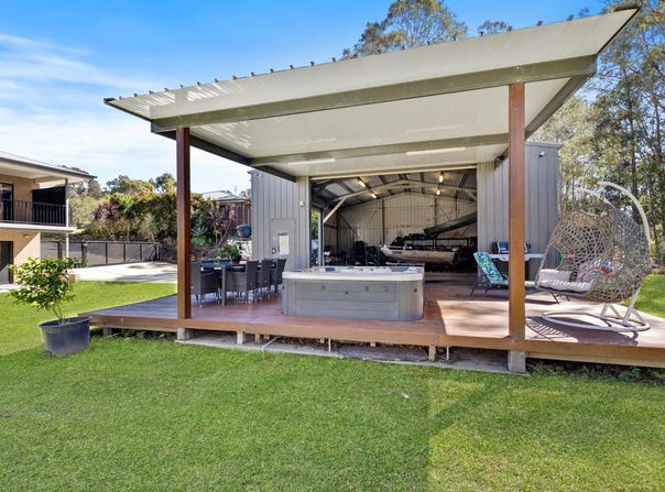 6 Apple Berry Place, North Batemans Bay, NSW 2536