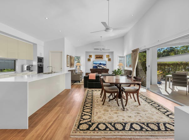 110/25 Owen Creek Rd, Forest Glen, Qld 4556